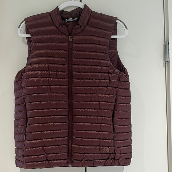 Women’s Arc’teryx Nexis Vest - Picture 1 of 12